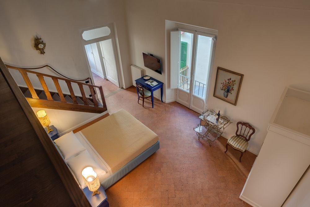 Residenza D'Epoca Borgo Albizi Hotell Florens Exteriör bild