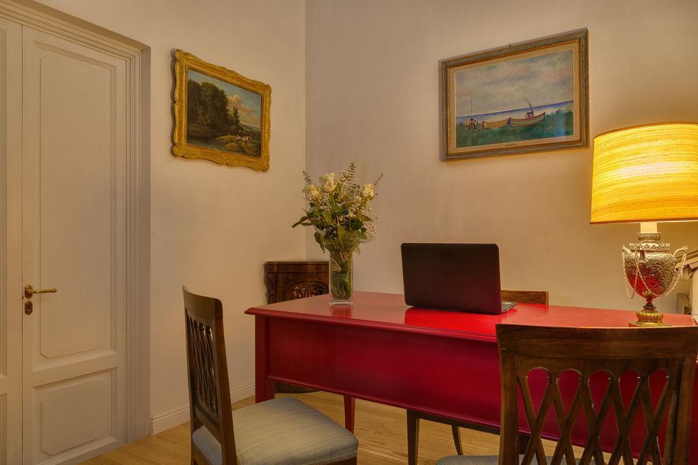Residenza D'Epoca Borgo Albizi Hotell Florens Exteriör bild