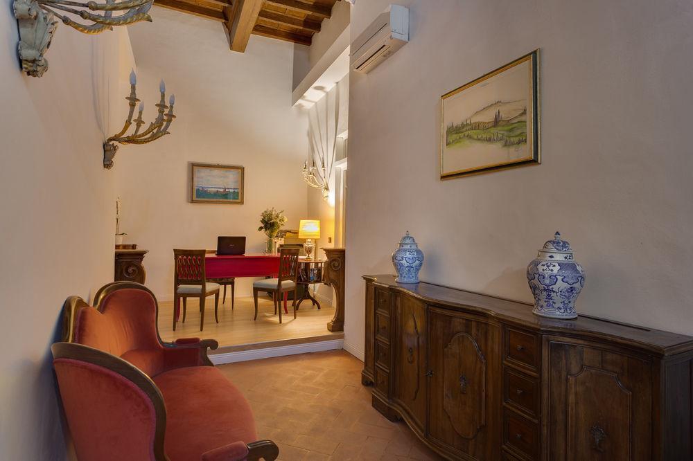 Residenza D'Epoca Borgo Albizi Hotell Florens Exteriör bild