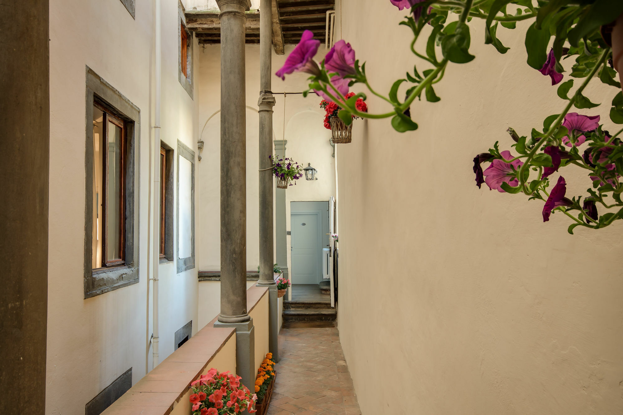 Residenza D'Epoca Borgo Albizi Hotell Florens Exteriör bild
